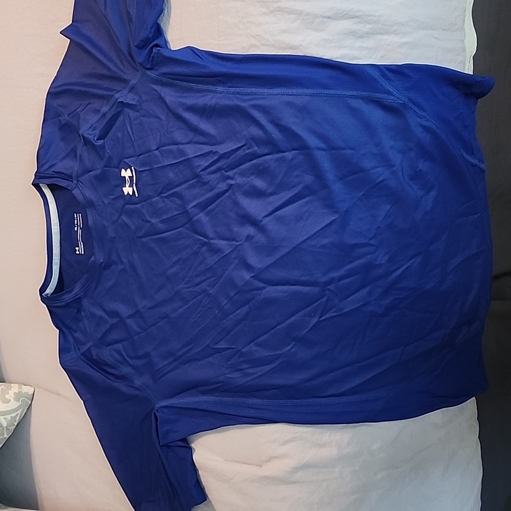 UnderArmor Iso-Chill Men's Compression Shirt.